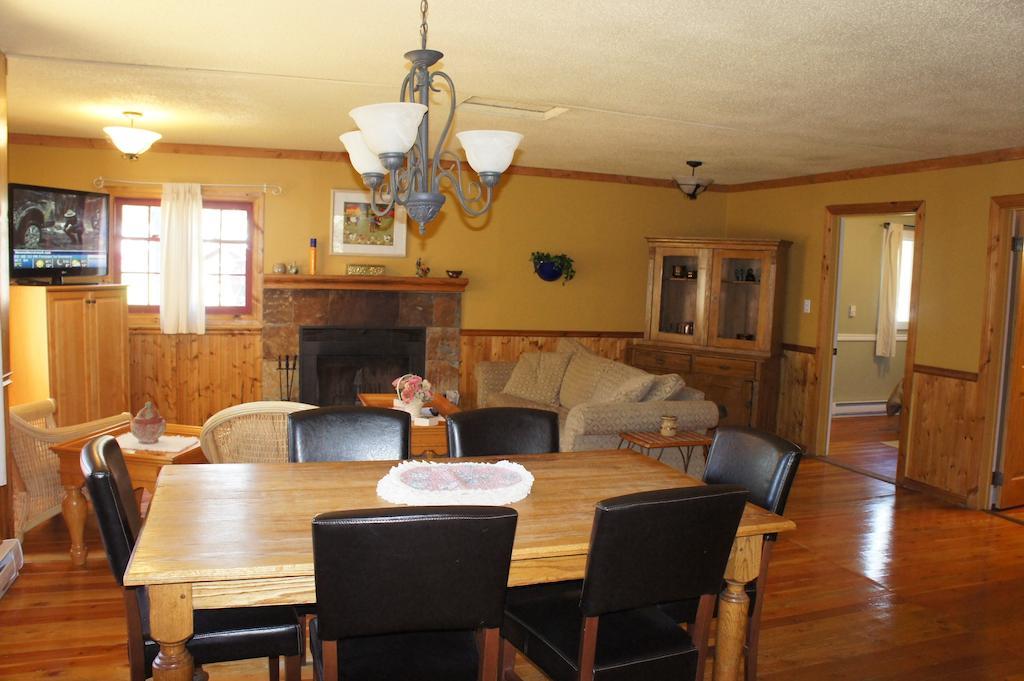 Fairmont Mountain Bungalows Fairmont Hot Springs Camera foto