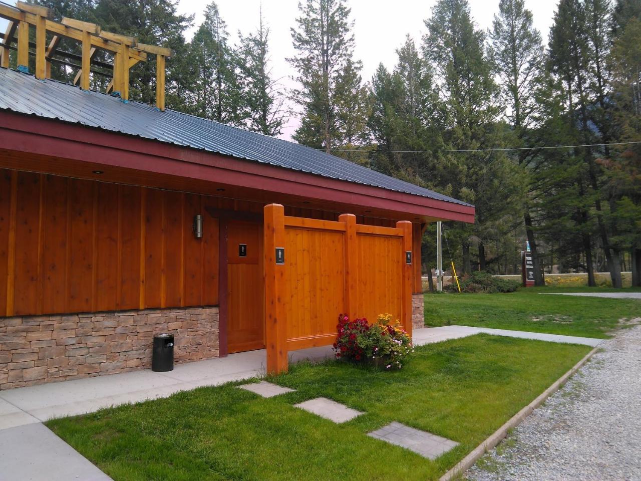 Fairmont Mountain Bungalows Fairmont Hot Springs Esterno foto